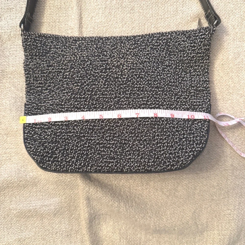 Early 2000s The Sak‎ Elliott Luca Knit Shoulder Bag Black White